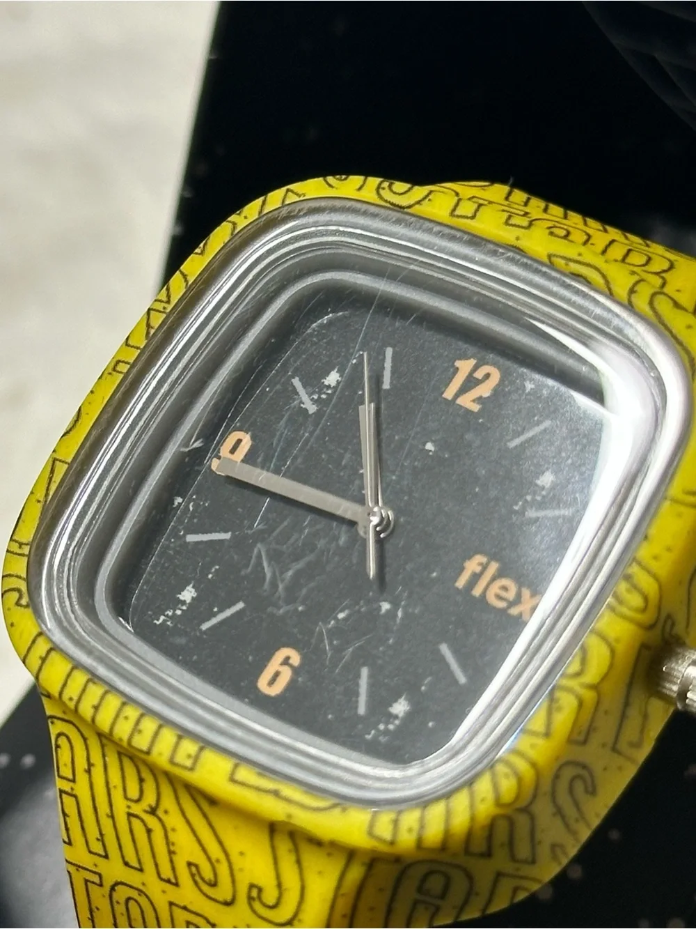 Star Wars flex watch yellow new